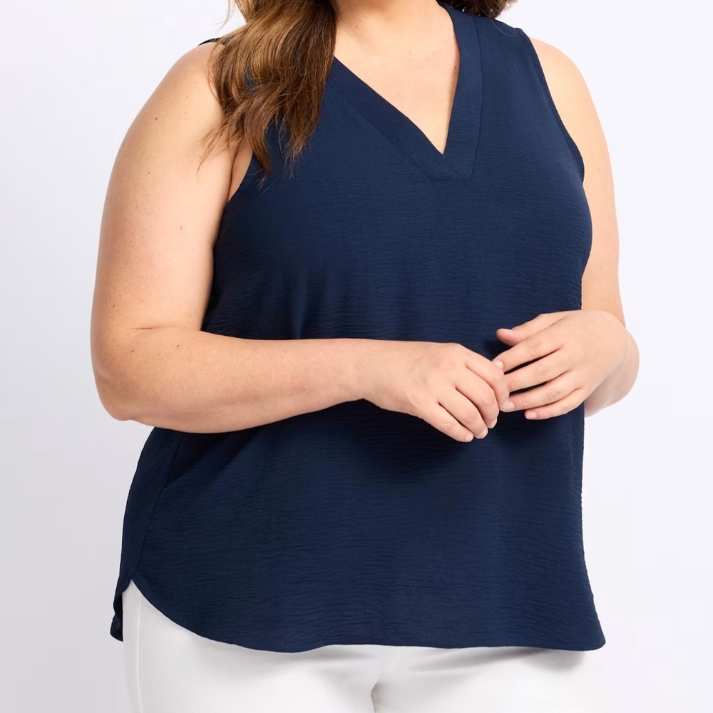 Bobeau Navy Sleeveless V-Neck Top, 2X